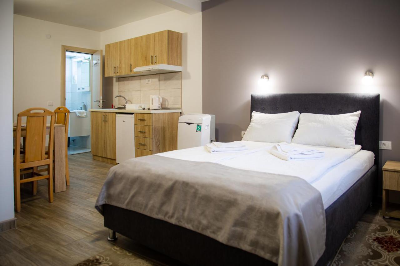 S&M Apartmani โซโคบานยา ภายนอก รูปภาพ