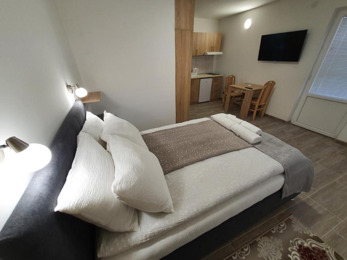 S&M Apartmani โซโคบานยา ภายนอก รูปภาพ