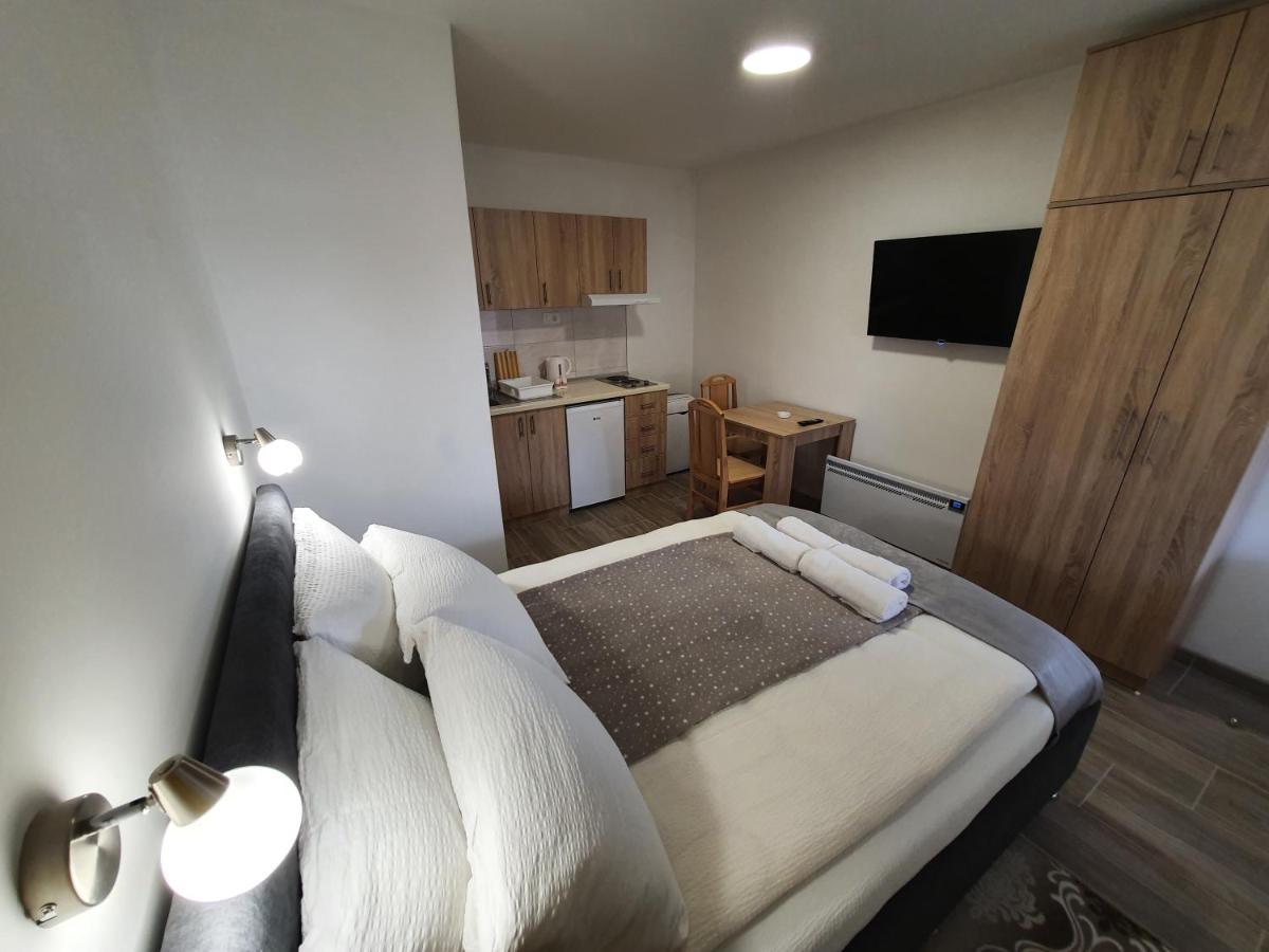 S&M Apartmani โซโคบานยา ภายนอก รูปภาพ